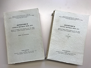 Die Bände I und II der lateinischen Ausgabe.
